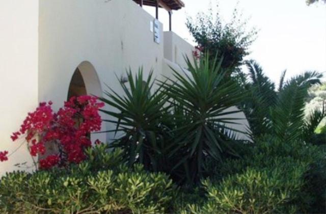 Lianos Aparthotel