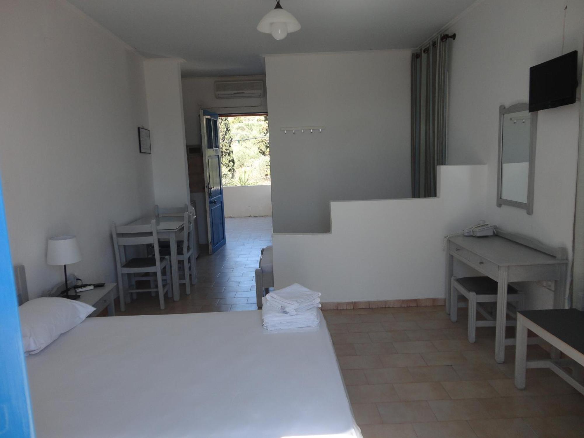 Aparthotel Lianos 2*