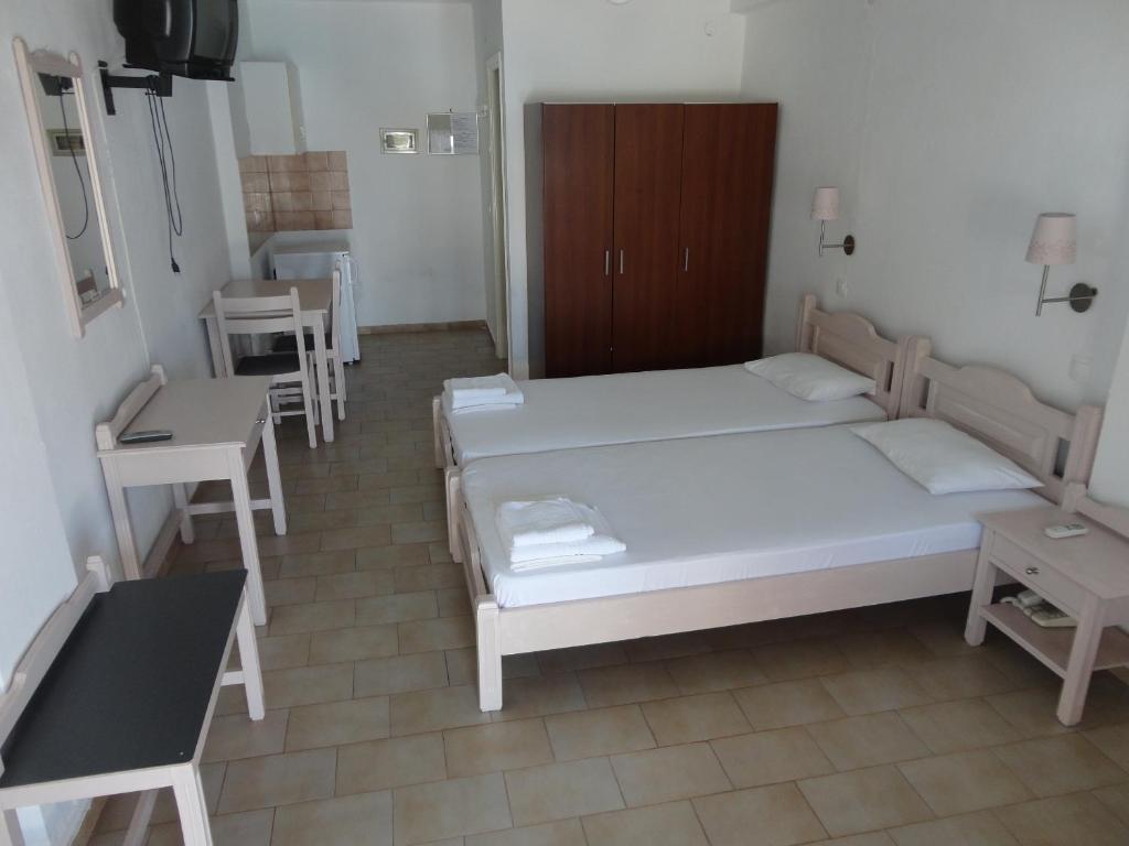 Lianos Aparthotel 2*